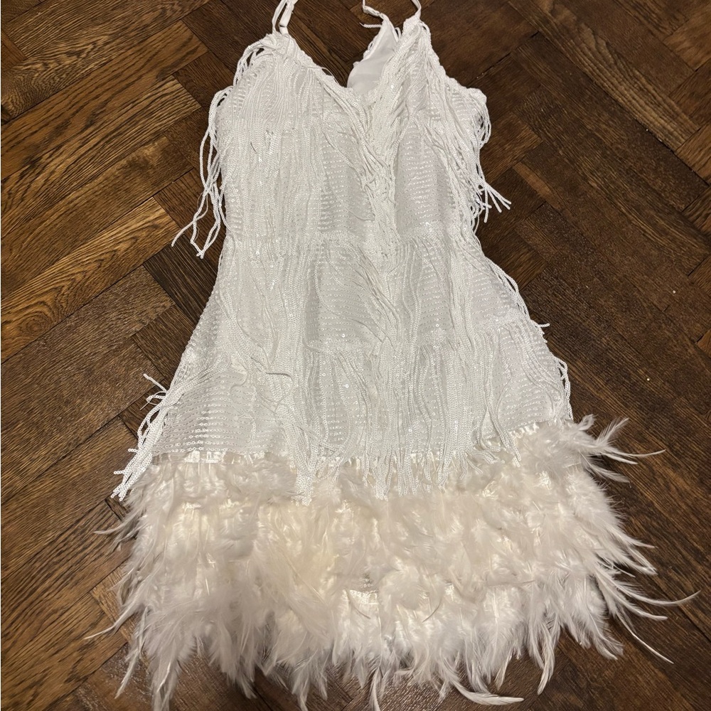 White sparkly feathery flapper dress size s